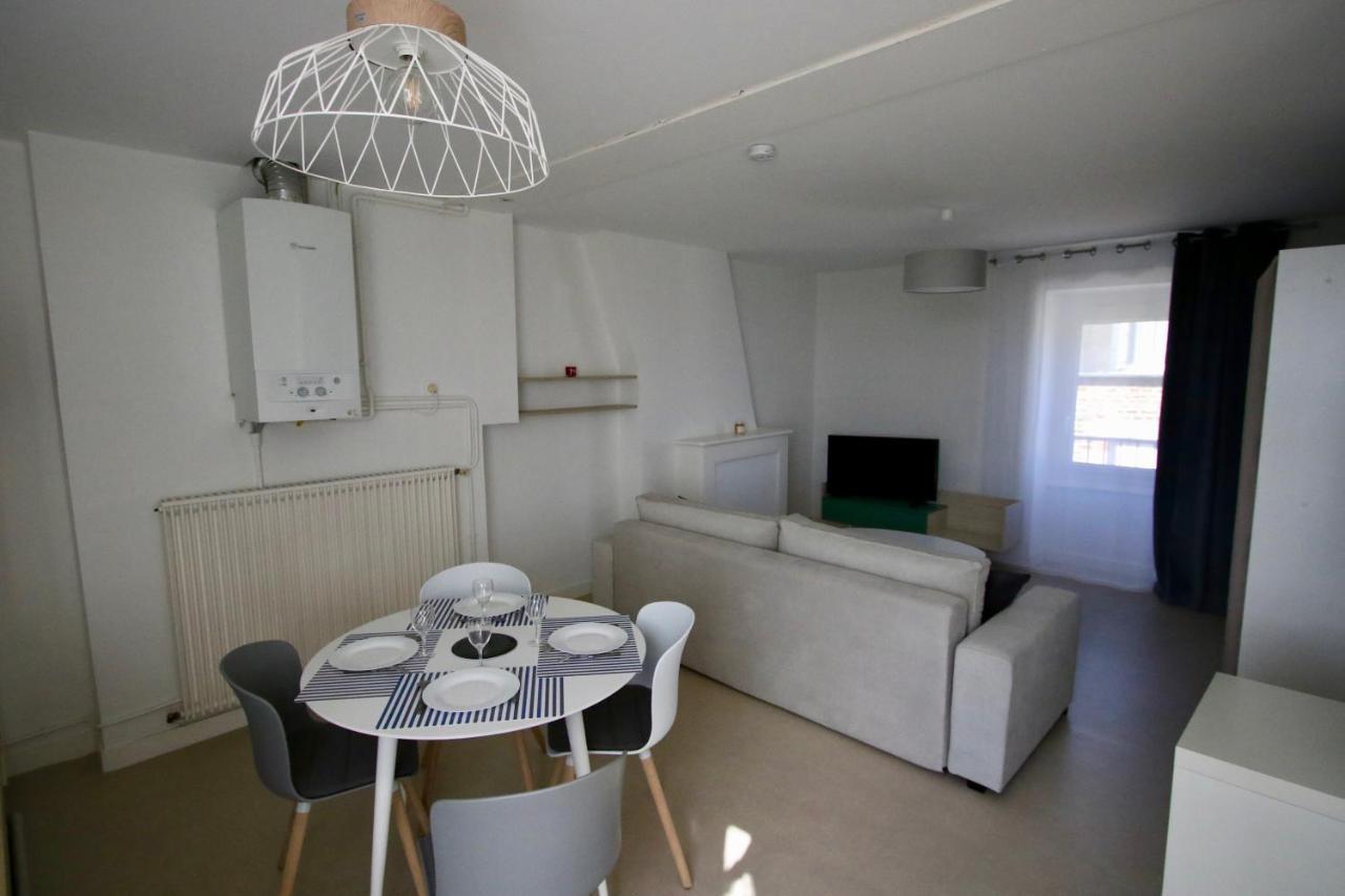 Pipon Lägenhet Fougères Exteriör bild